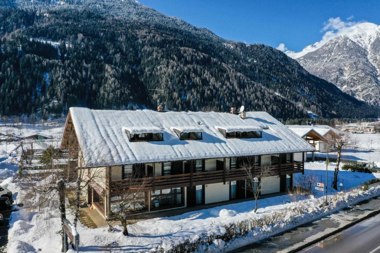 Bepy Hotel Garni Giustino Екстер'єр фото