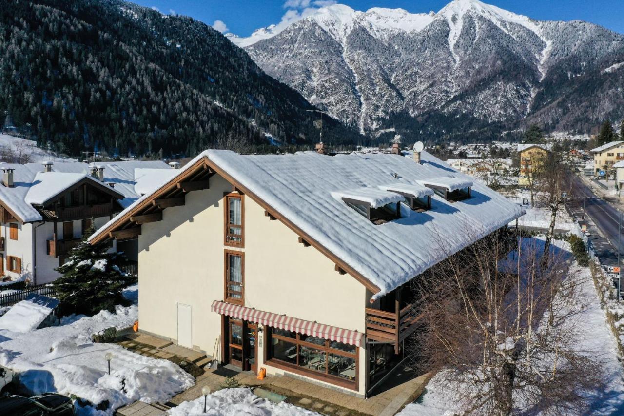 Bepy Hotel Garni Giustino Екстер'єр фото