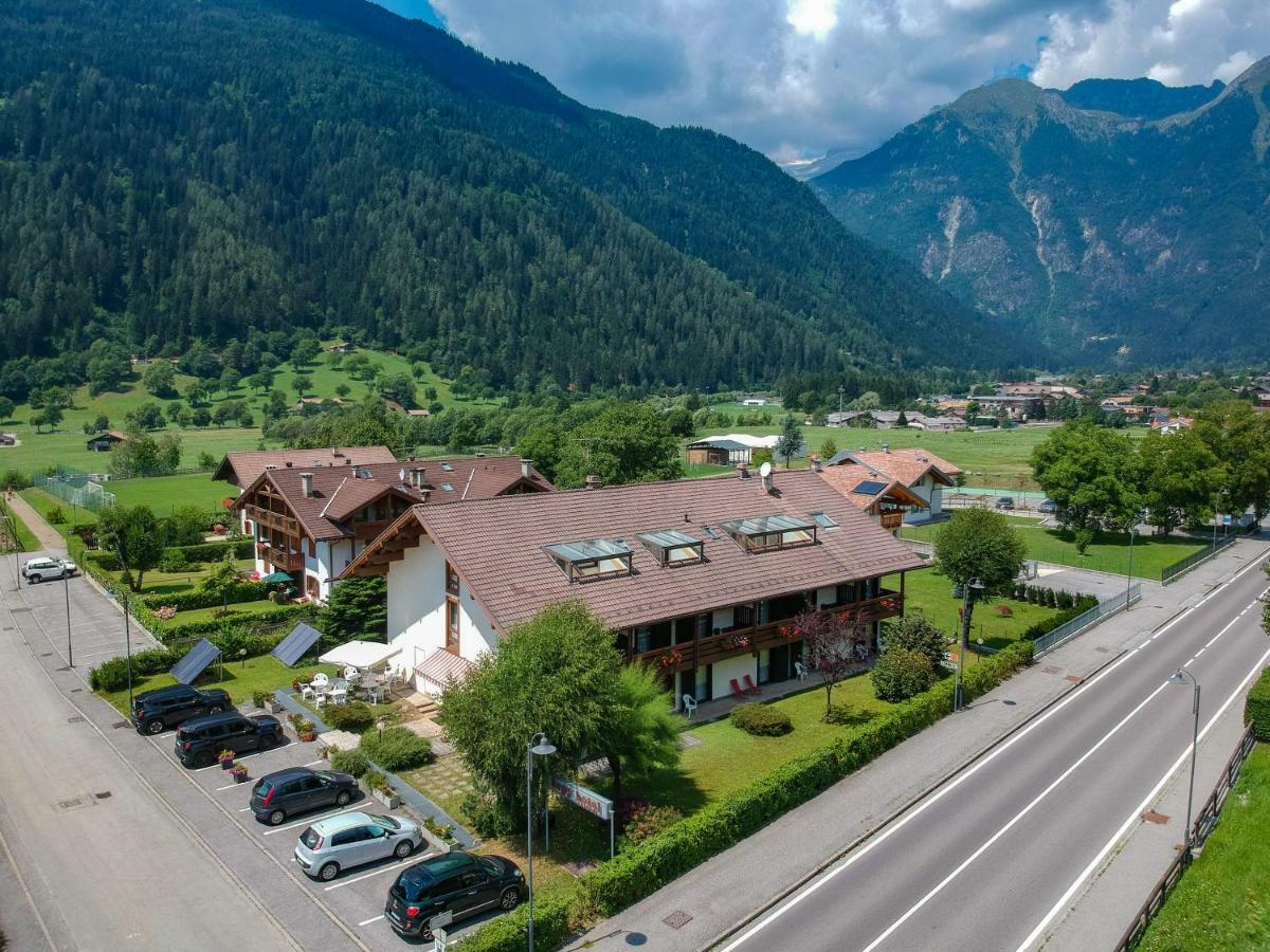 Bepy Hotel Garni Giustino Екстер'єр фото